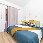 Newly Renovated Modern , Near C.c Yumbo