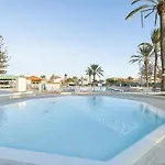 Newly Renovated Modern , Near C.c Yumbo Сasa de vacaciones San Bartolomé