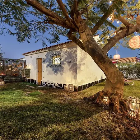 Newly Renovated Modern , Near C.c Yumbo * San Bartolome de Tirajana (Gran Canaria)