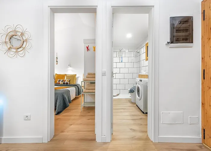 Newly Renovated Modern , Near C.c Yumbo *